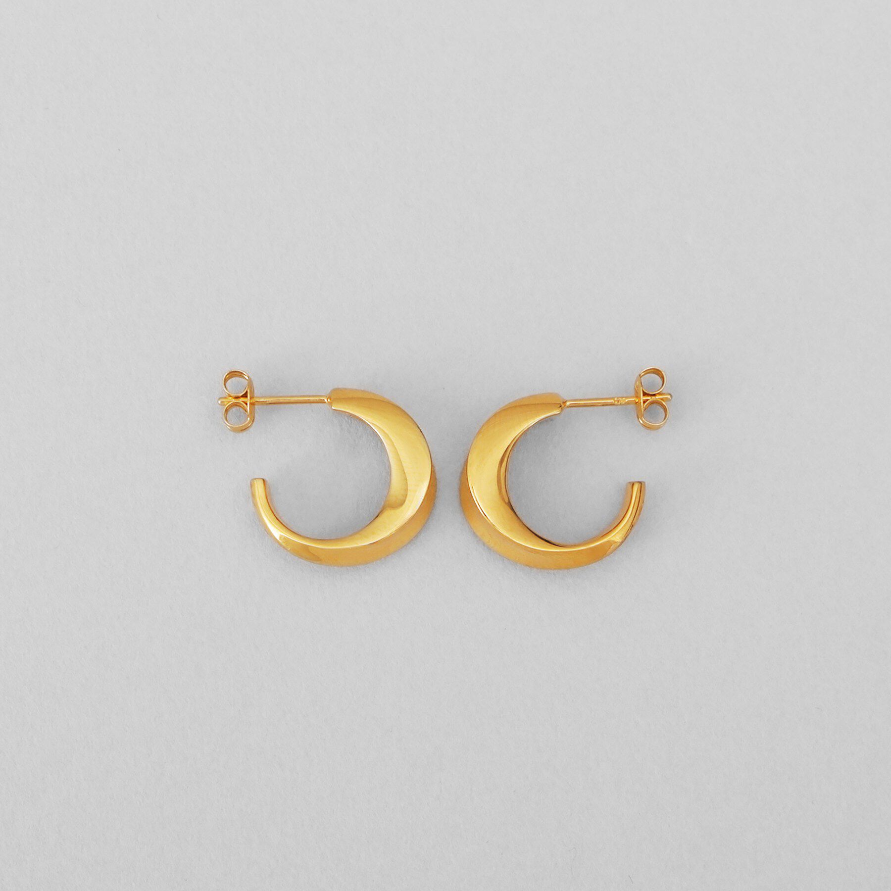 COCOSHNIK ONKITSCH「シルバー フローツイストピアス GP」|ピアス|