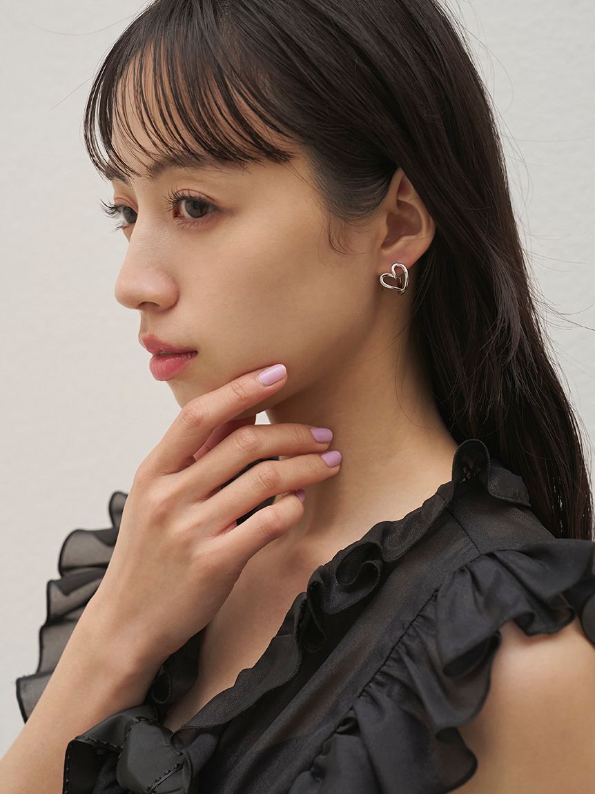 SNIDEL「ニュアンスハートピアス」|ピアス|