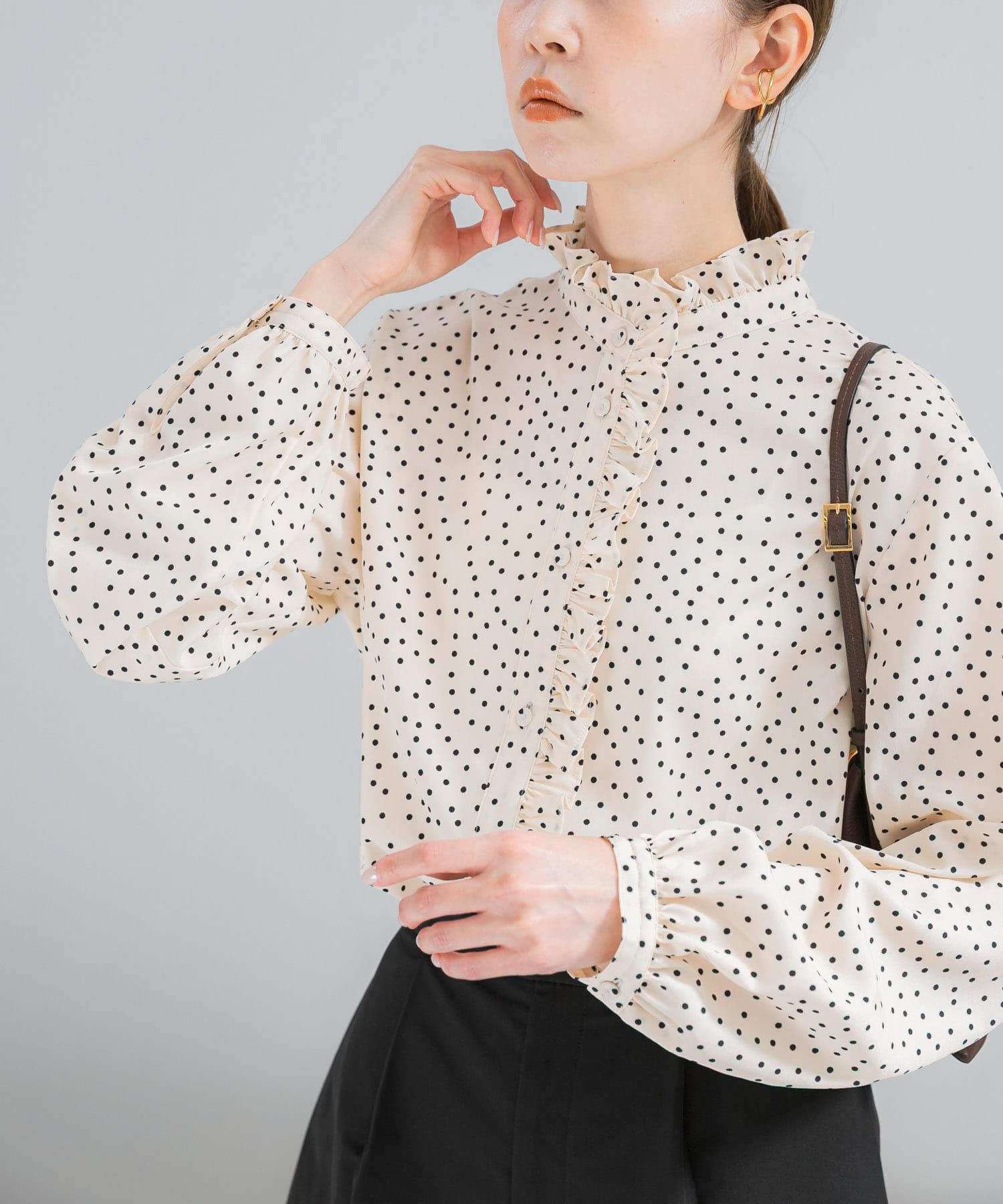URBAN RESEARCH ROSSO「『WEB限定』フリルスタンドカラーシャツ」|シャツ・ブラウス|