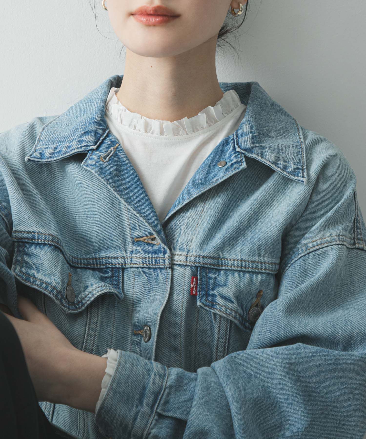 URBAN RESEARCH「フリルデザインシアーカットソー」|Tシャツ・カットソー|オフホワイト