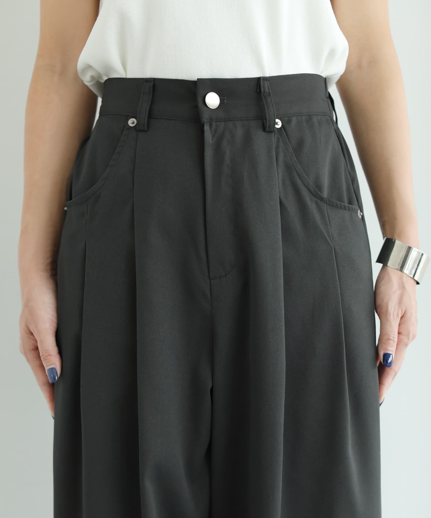 STYLE DELI「裾が絞れる薄さら涼感ワイドパンツ」|スラックス|