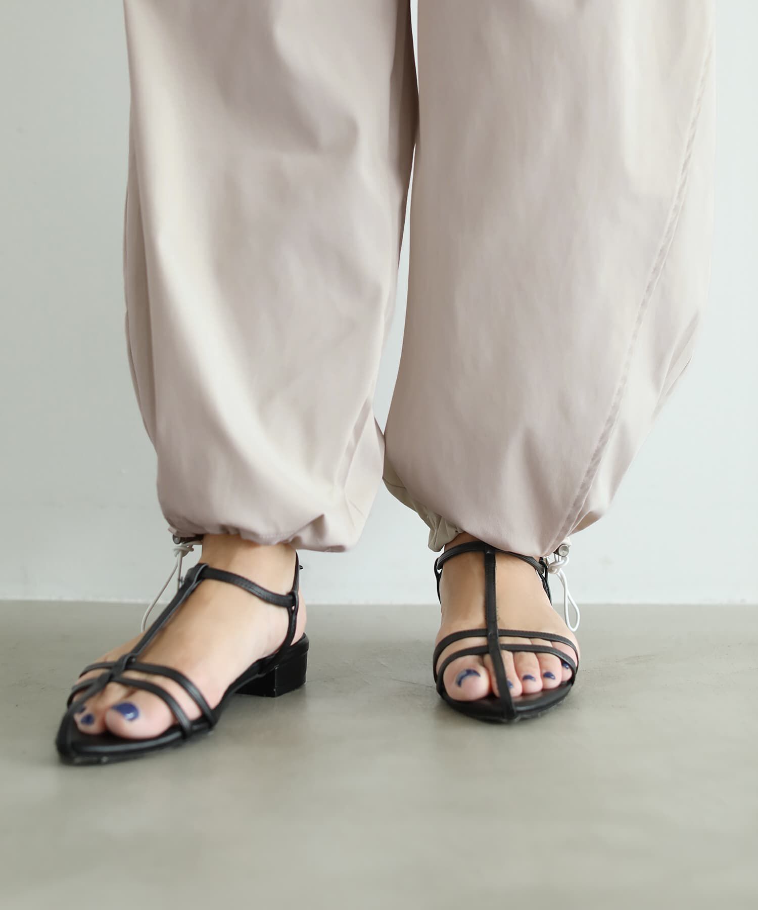 STYLE DELI「裾が絞れる薄さら涼感ワイドパンツ」|スラックス|