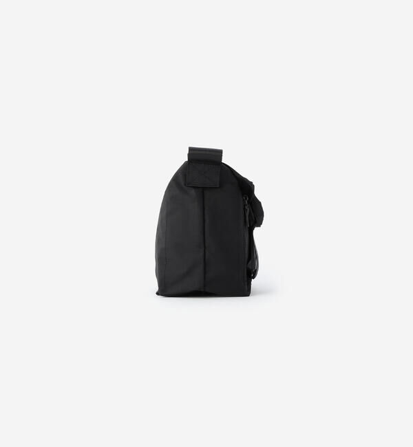  「AMIACALVA | メッセンジャーバッグ UNISEX」|ショルダー・メッセンジャー|