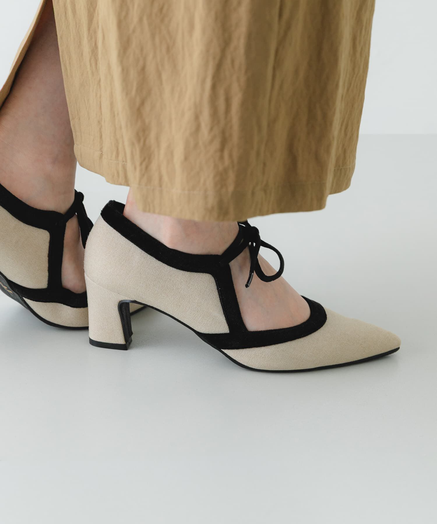 RODE SKO「『MADE IN JAPAN』チャンキーヒールリボンパンプス」|パンプス|