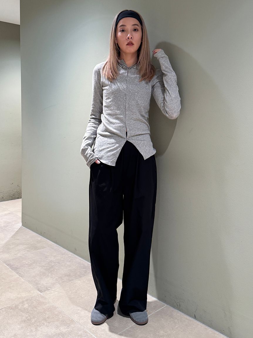 emmi atelier「【ONLINE限定カラーあり】2wayスラブ天竺カットソー」|Tシャツ・カットソー|