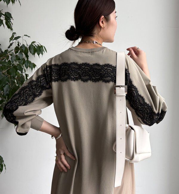  「【WEB限定】バックレースラインワンピース」|ワンピース|グレージュ