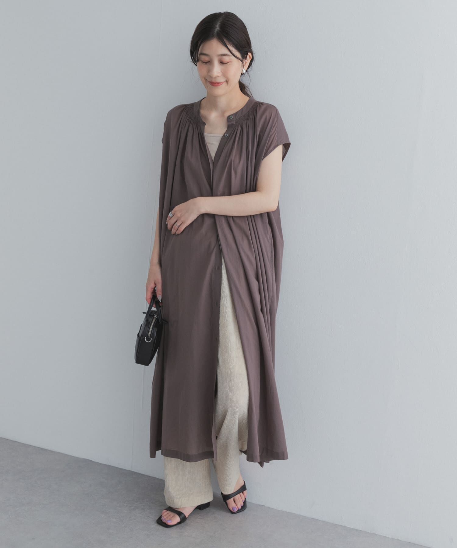 URBAN RESEARCH DOORS「コットンボイルギャザーフレンチワンピース」|ワンピース|