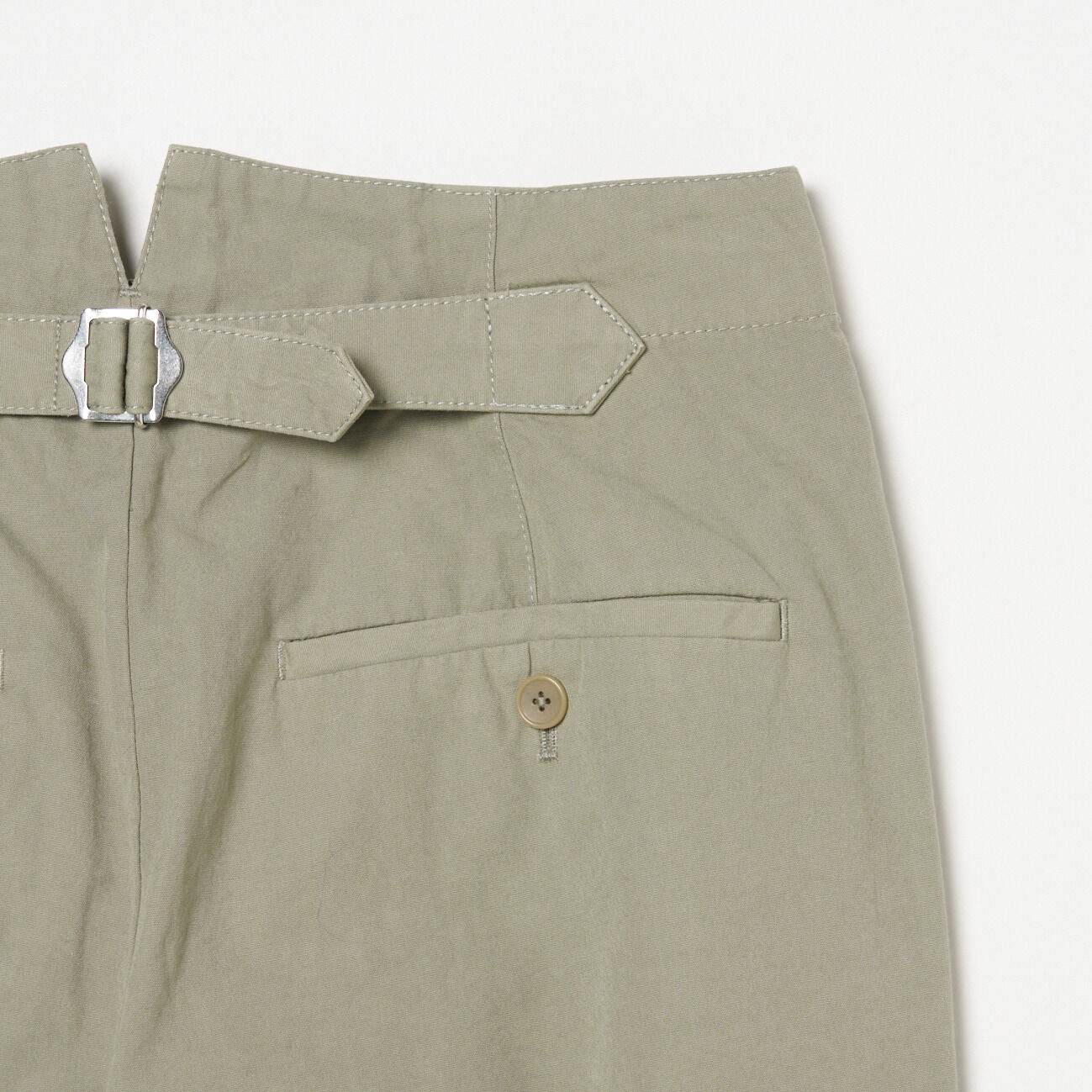 HELIOPOLE「HELIOPOLE CINCH BACK PANTS」|チノ|