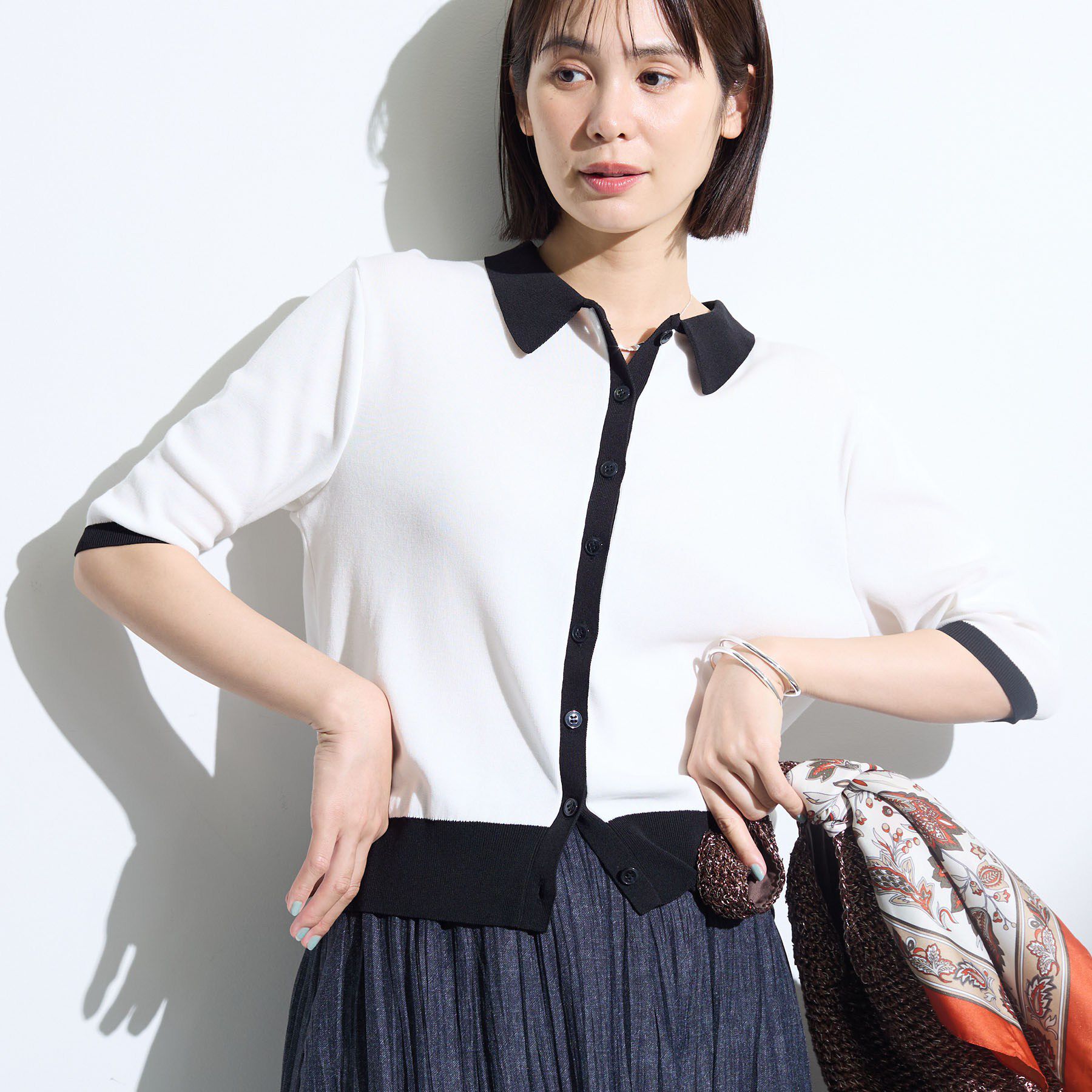 INDIVI「【バイカラー】衿付きシャツ風ニット」|ニット・セーター|オフホワイト(503