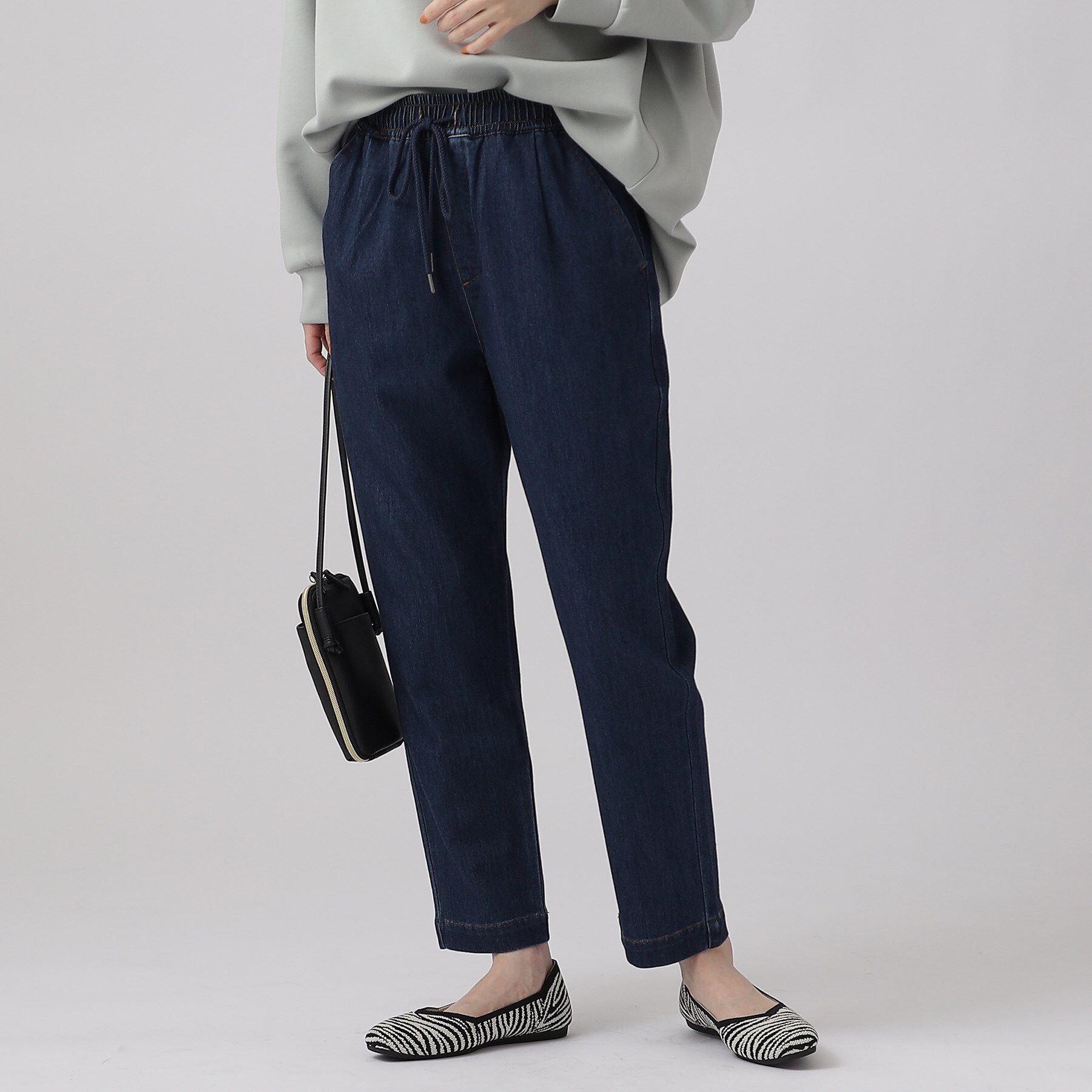 SHOO･LA･RUE「【SS-3L/洗える/美脚シルエット】ボトム選びが難しい方の救世主 デニムイージーテーパードパンツ」|デニム|