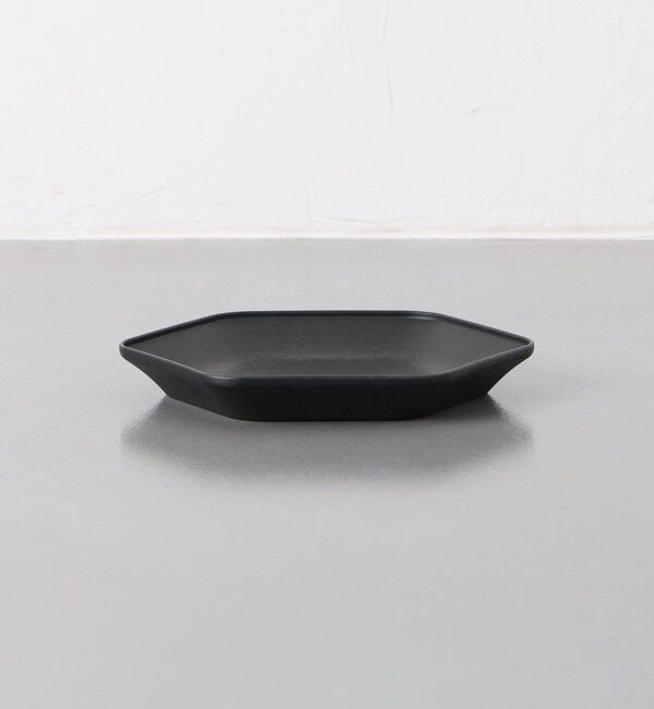 Style for Living「＜ARAS＞平皿ロッカク 中」|食器・キッチングッズ|BLACK