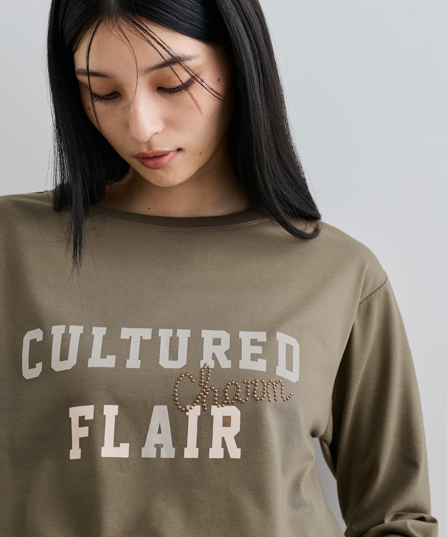 VIS「スタッズ&times;ロゴデザインロングTシャツ」|Tシャツ・カットソー|
