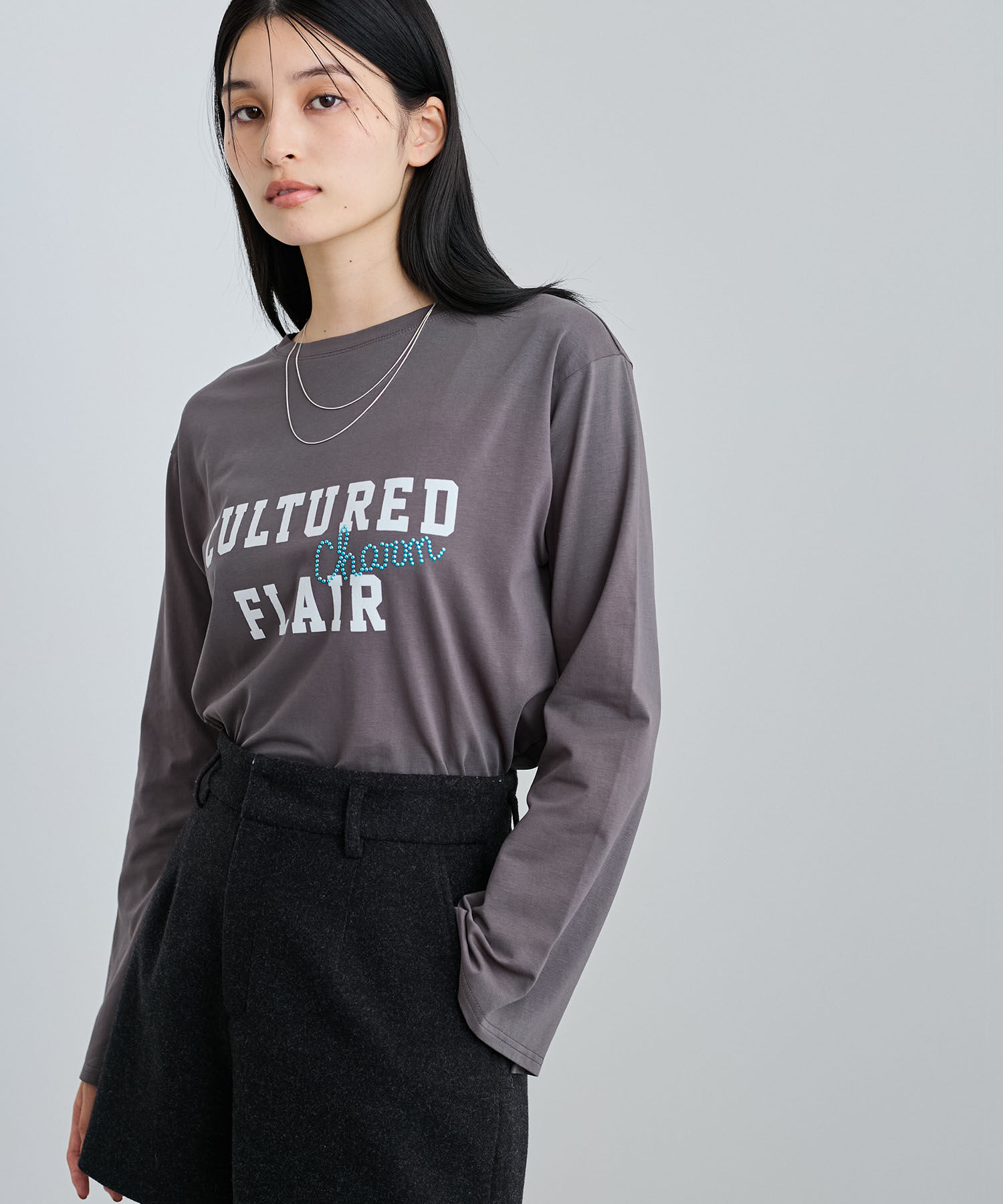 VIS「スタッズ&times;ロゴデザインロングTシャツ」|Tシャツ・カットソー|