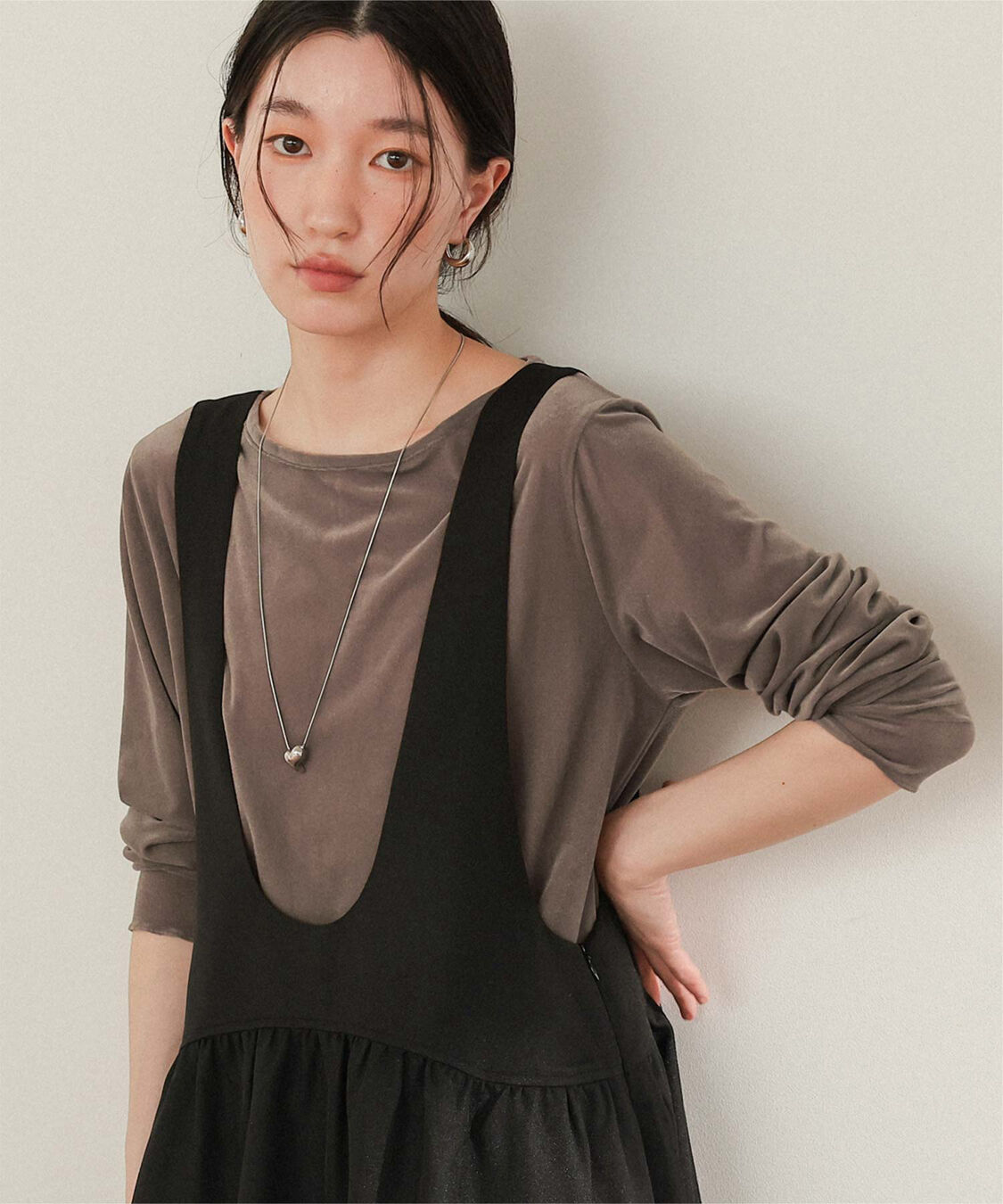 titivate「シアーベロアロングTシャツ」|Tシャツ・カットソー|グレージュ