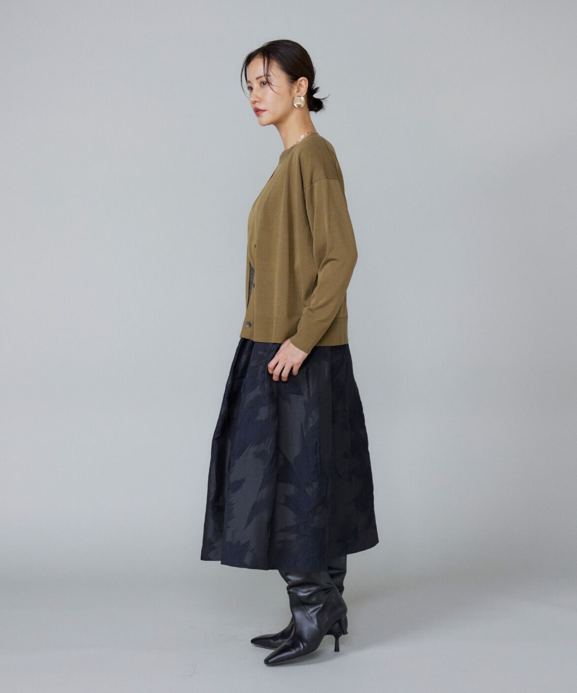 Le Souk「《大きいサイズ》シルキーライクVネックニットカーディガン」|カーディガン|