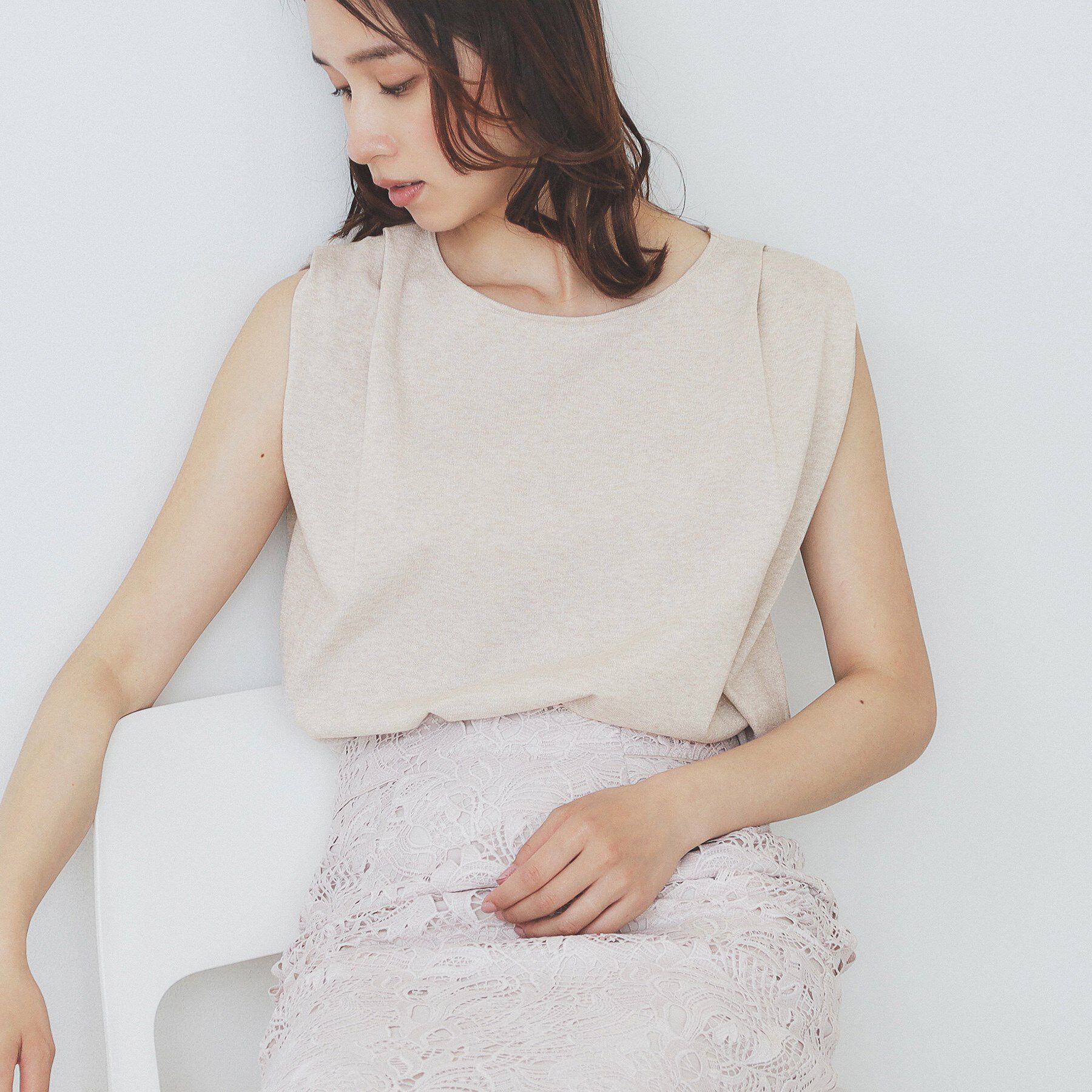 index「タックノースリーブニット【洗濯機洗い可／UVケア／抗ピル】」|Tシャツ・カットソー|ライトベージュ(85