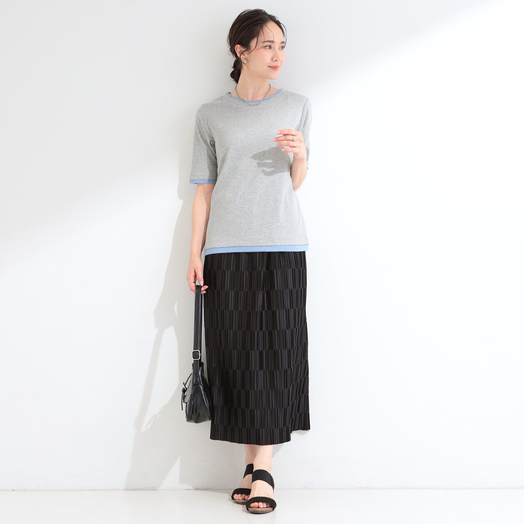 SHOO･LA･RUE「【S-LL/洗濯機可】二の腕隠れる 配色レイヤード風 5分袖Tシャツ」|Tシャツ・カットソー|