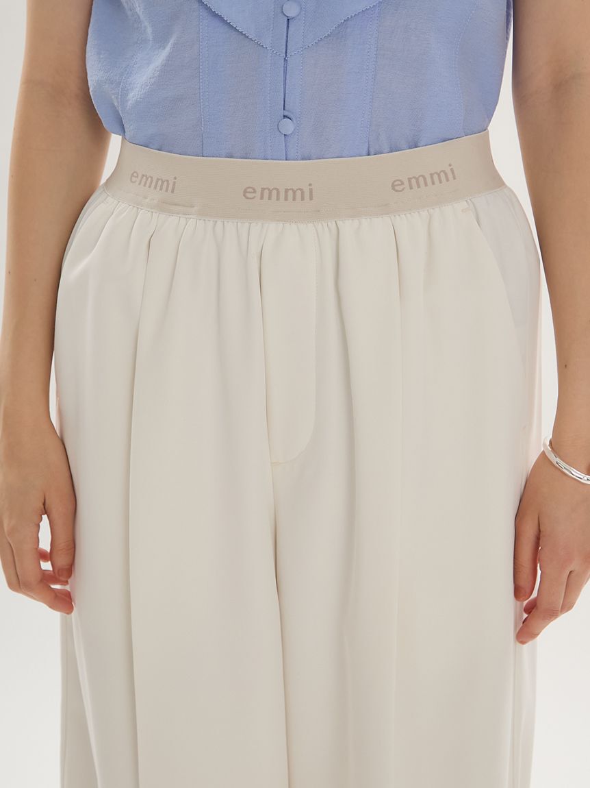 emmi atelier「emmiロゴウエストゴムテーパードパンツ」|チノ|