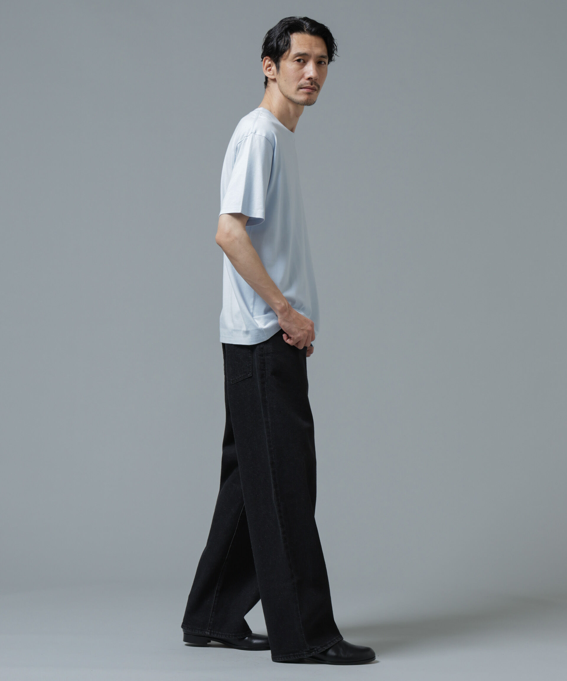 nano･universe「Anti Soaked(R) 汗染み防止 ライトウェイト 5.6oz ミドルシルエットTシャツ」|Tシャツ・カットソー|