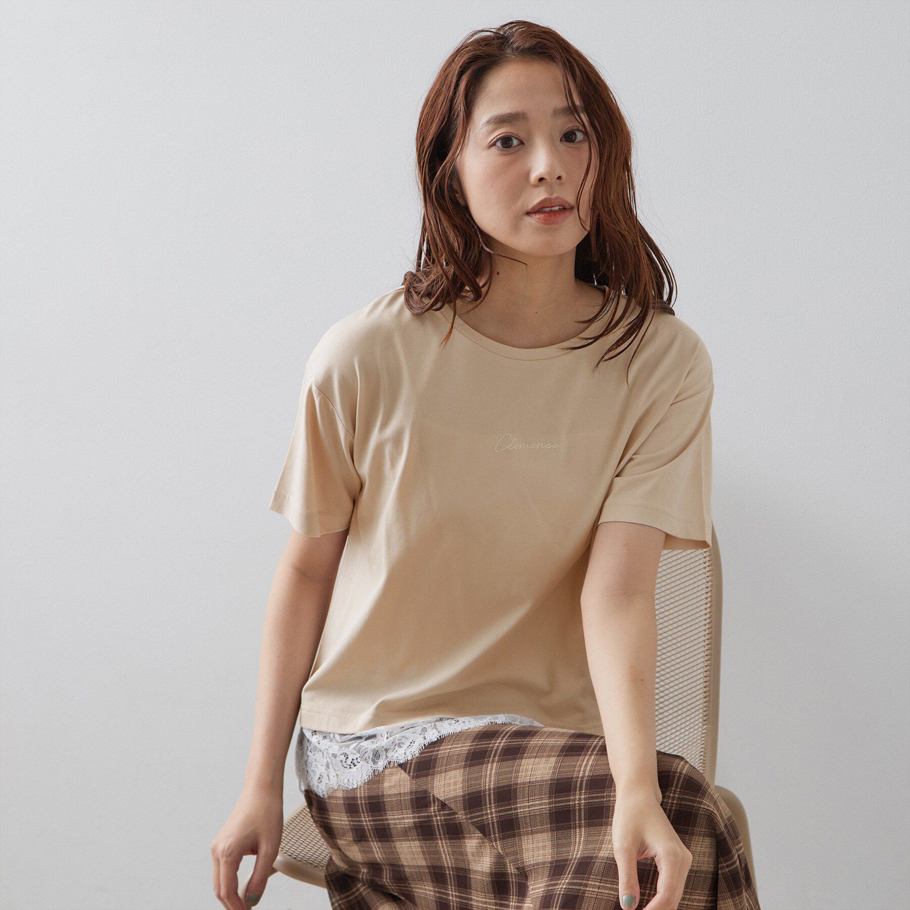 index「ロゴ刺繍レースヘムTシャツ【洗濯機OK／接触冷感／UVケア】」|Tシャツ・カットソー|ライトベージュ(05