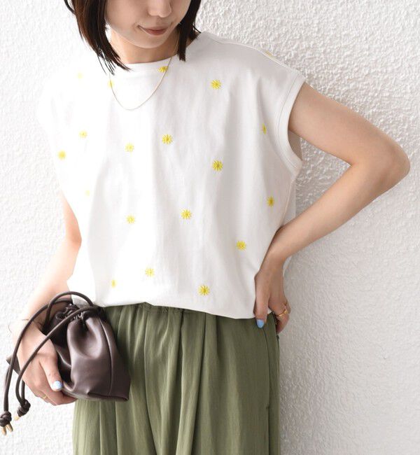SHIPS Colors 「《追加予約》SHIPS Colors:〈洗濯機可能〉フラワーエンブロイダリー カットソー2◆」|Tシャツ・カットソー|