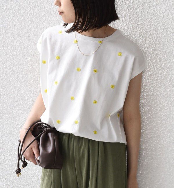 SHIPS Colors 「《追加予約》SHIPS Colors:〈洗濯機可能〉フラワーエンブロイダリー カットソー2◆」|Tシャツ・カットソー|