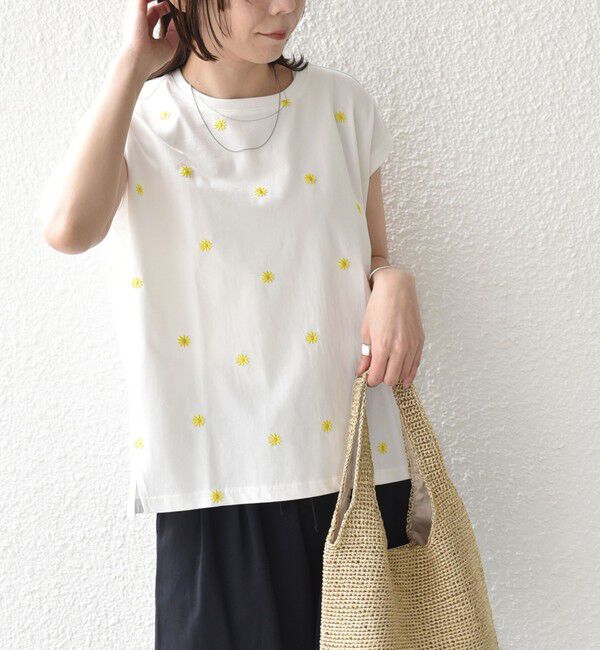 SHIPS Colors 「《追加予約》SHIPS Colors:〈洗濯機可能〉フラワーエンブロイダリー カットソー2◆」|Tシャツ・カットソー|