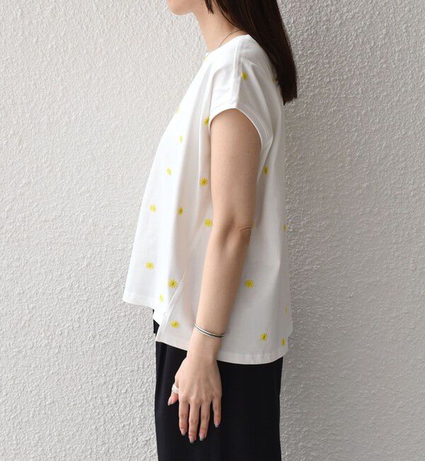 SHIPS Colors 「《追加予約》SHIPS Colors:〈洗濯機可能〉フラワーエンブロイダリー カットソー2◆」|Tシャツ・カットソー|