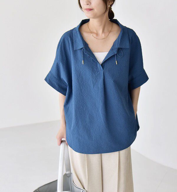 quaranciel「《予約》quaranciel:〈手洗い可能〉サッカー ドロストカラー スキッパー シャツ ブラウス」|シャツ・ブラウス|