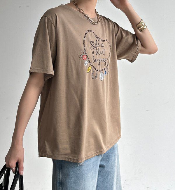 「【WEB限定】刺繍&times;プリントチャームイラストTEE」|Tシャツ・カットソー|
