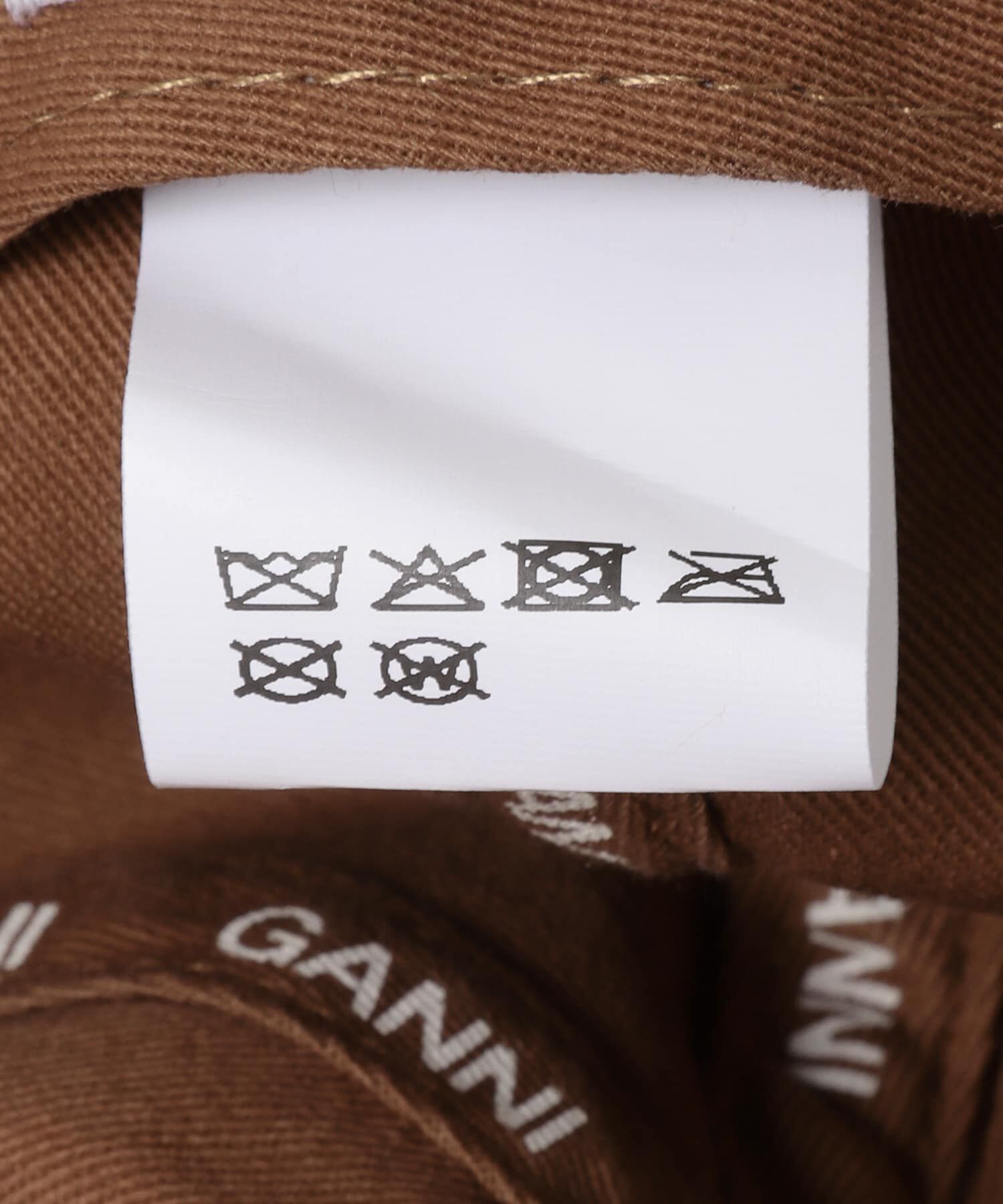 URBAN RESEARCH「GANNI　PRINT CANVAS CAP」|キャップ・キャスケット|
