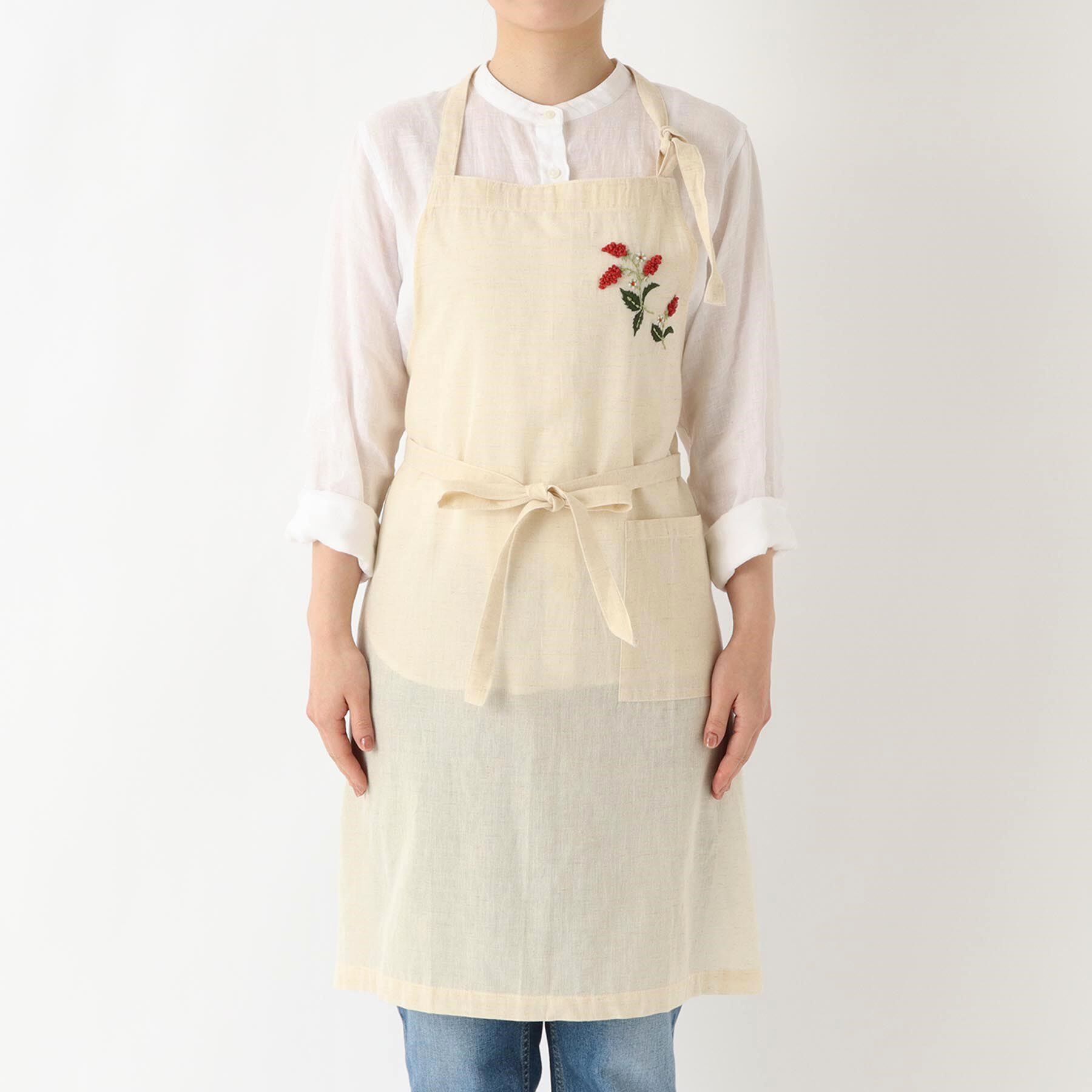 212 KITCHEN STORE「刺繍フラワー ワイルドストロベリー フルエプロン NA ＜212Kオリジナル ＞」|食器・キッチングッズ|