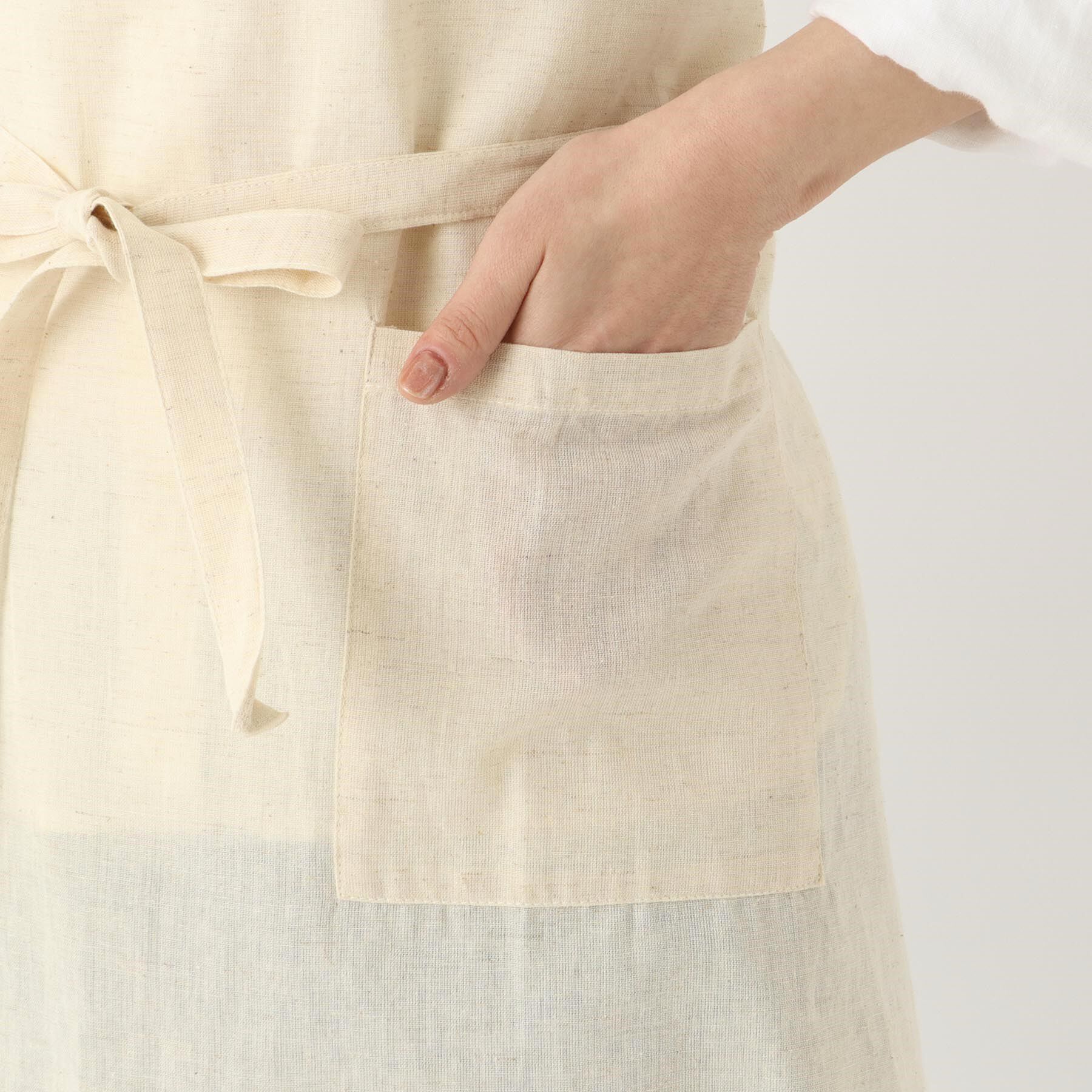 212 KITCHEN STORE「刺繍フラワー ワイルドストロベリー フルエプロン NA ＜212Kオリジナル ＞」|食器・キッチングッズ|