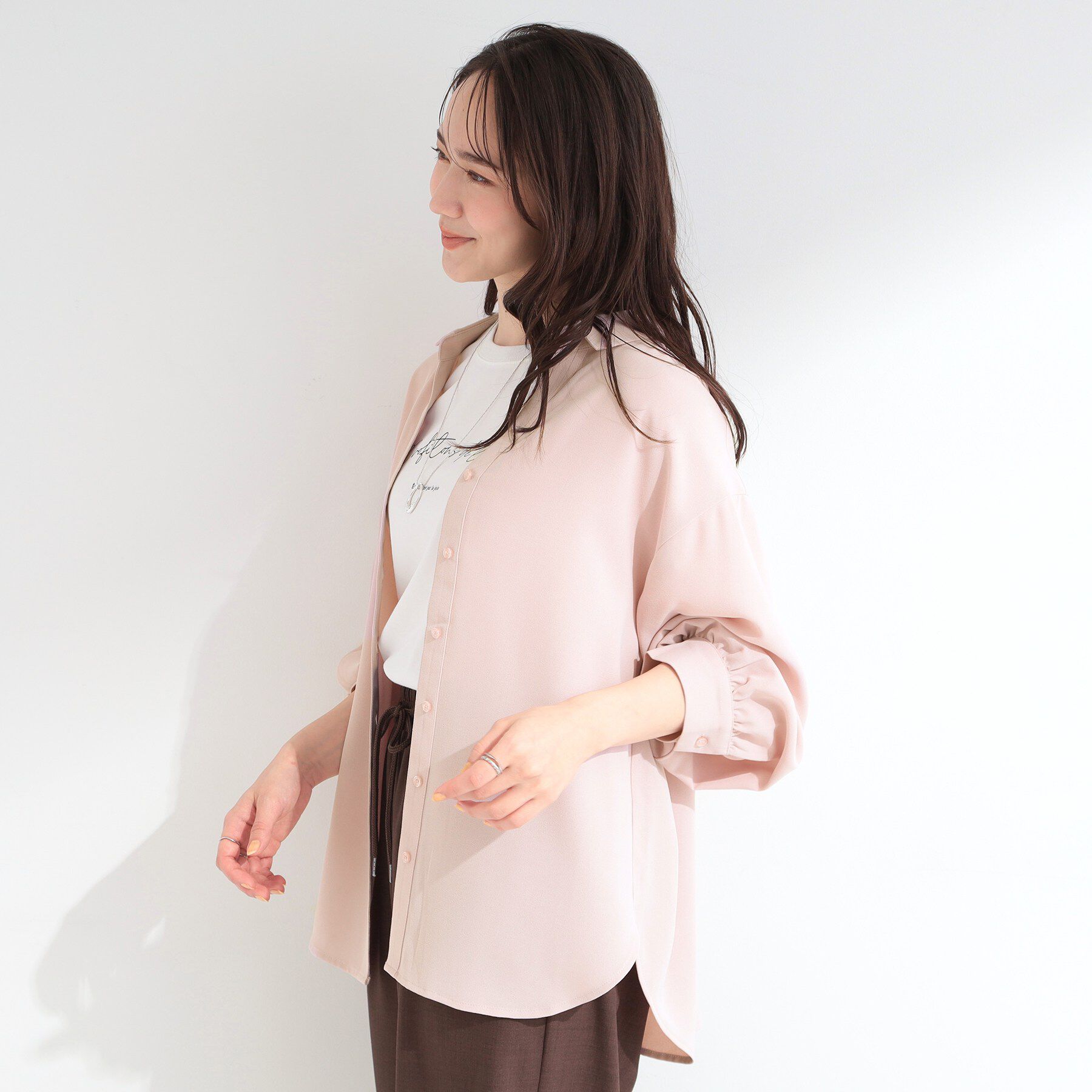 SHOO･LA･RUE「【S-LL/洗濯機可】後ろ姿も抜かりなく バックレースアップシャツ」|シャツ・ブラウス|