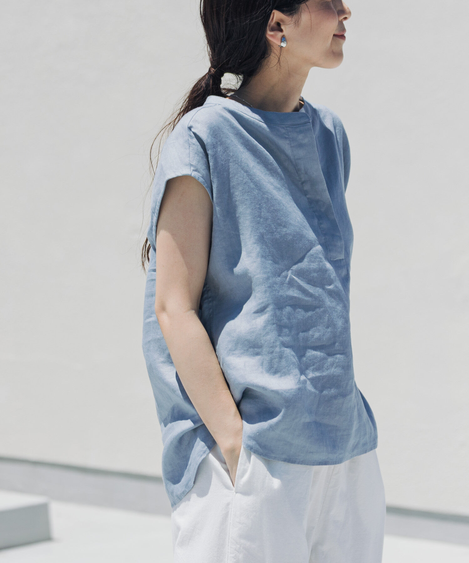URBAN RESEARCH DOORS「リネンスキッパーフレンチブラウス」|シャツ・ブラウス|ブルー