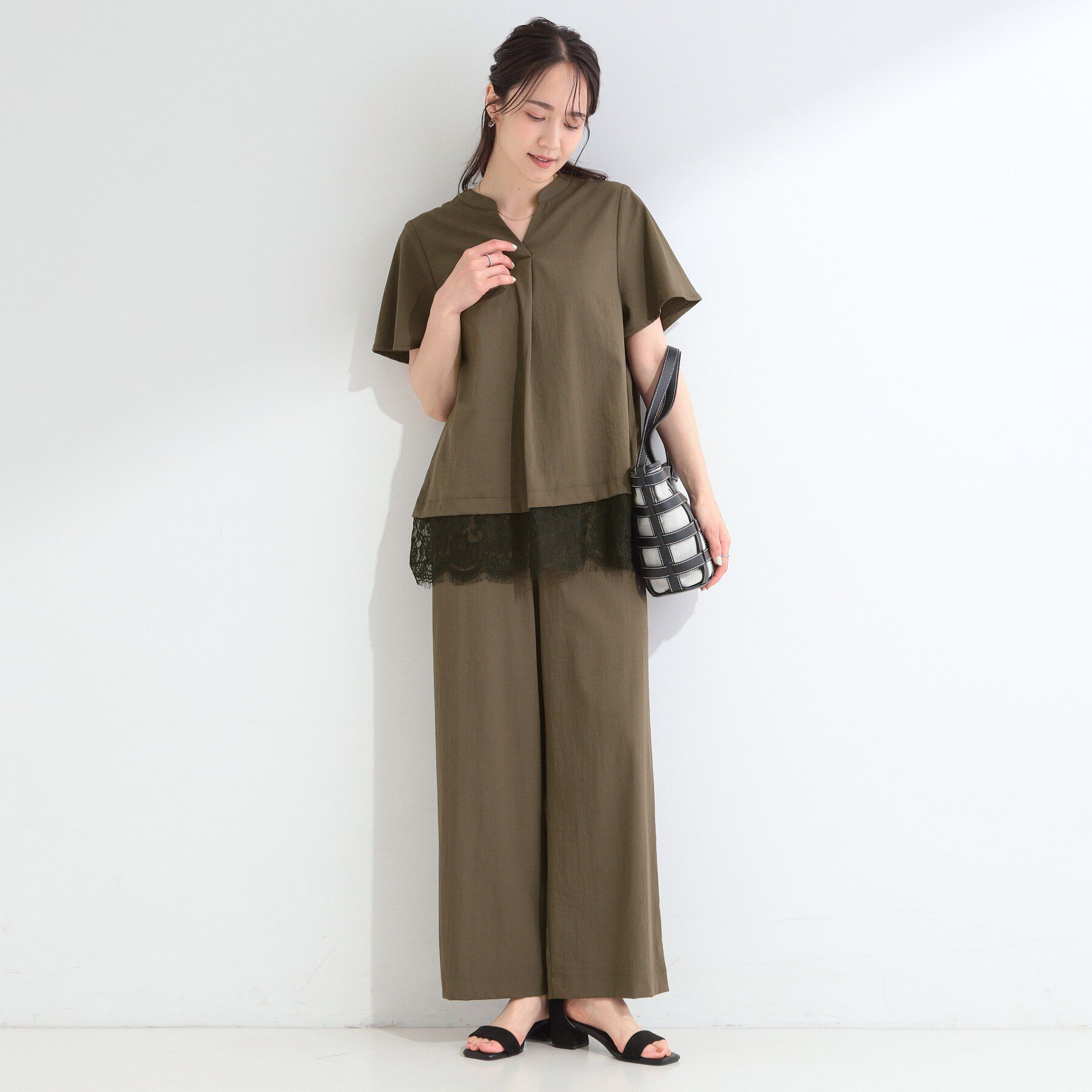 SHOO･LA･RUE「【S-LL/洗濯機可】軽凛(かろりん)ひんやり スキッパー裾レースブラウス」|シャツ・ブラウス|
