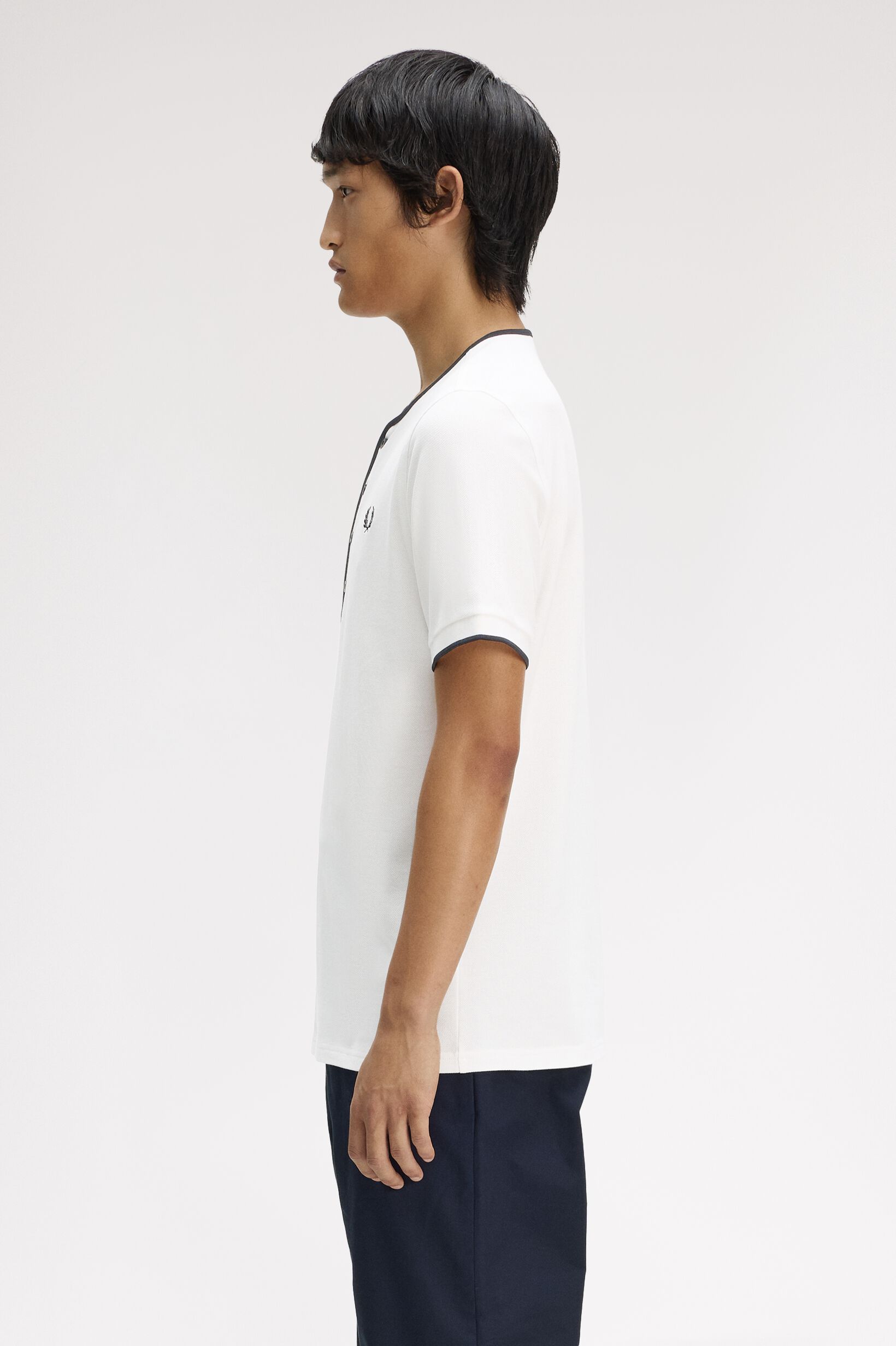 FRED PERRY 「Four Button Henley T-Shirt／ヘンリーTシャツ」|Tシャツ・カットソー|