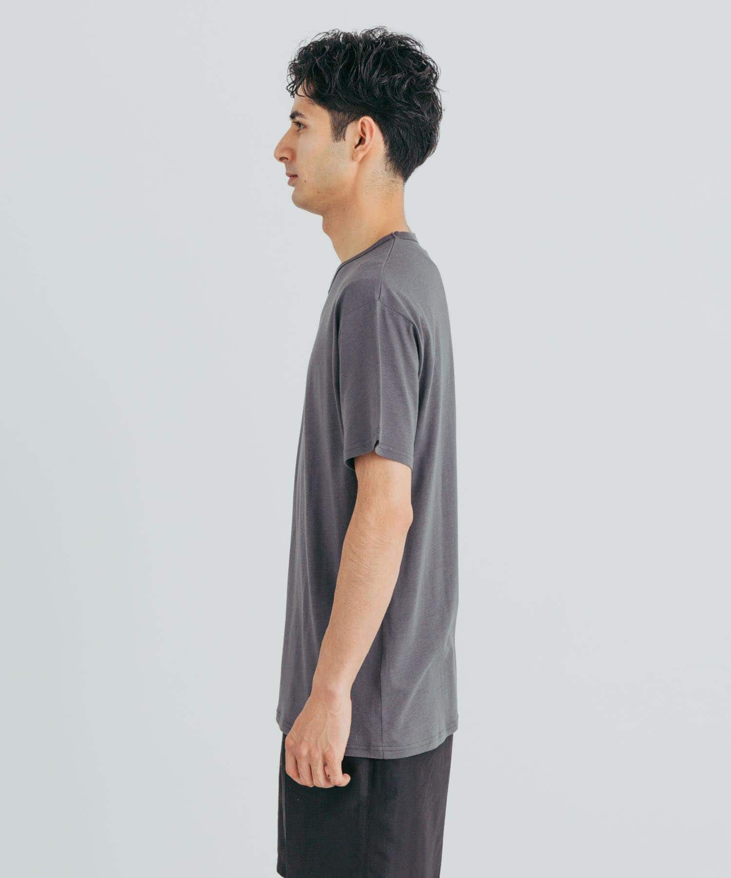 URBAN RESEARCH「『UR TECH』クルーネックTシャツ」|Tシャツ・カットソー|