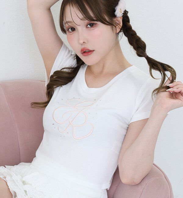  「ビジュー付きロゴ刺繍Tee」|プルオーバー|オフホワイト