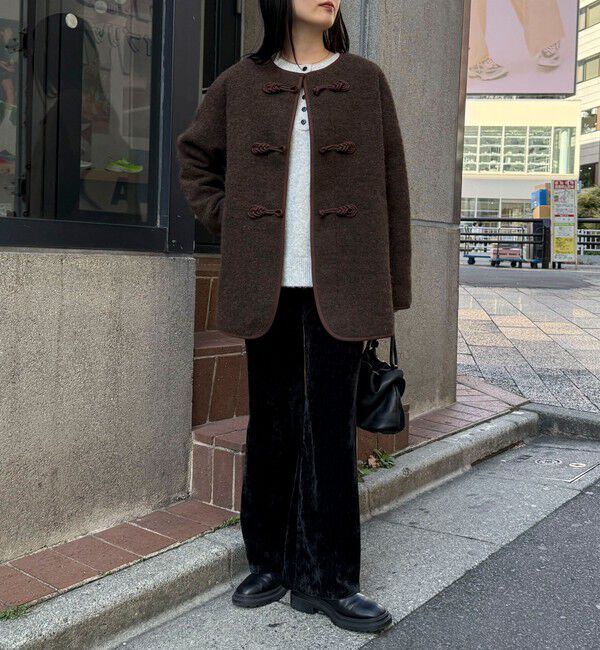 fredy emue「モールストレッチフレアーパンツ」|チノ|