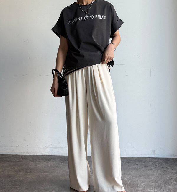  「【WEB限定】ロールアップロゴプリントワイドTEE」|Tシャツ・カットソー|