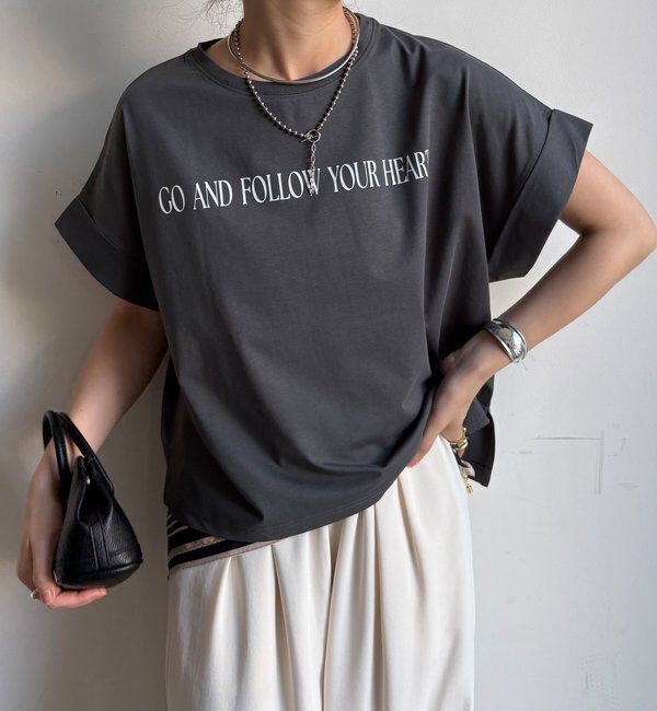 「【WEB限定】ロールアップロゴプリントワイドTEE」|Tシャツ・カットソー|
