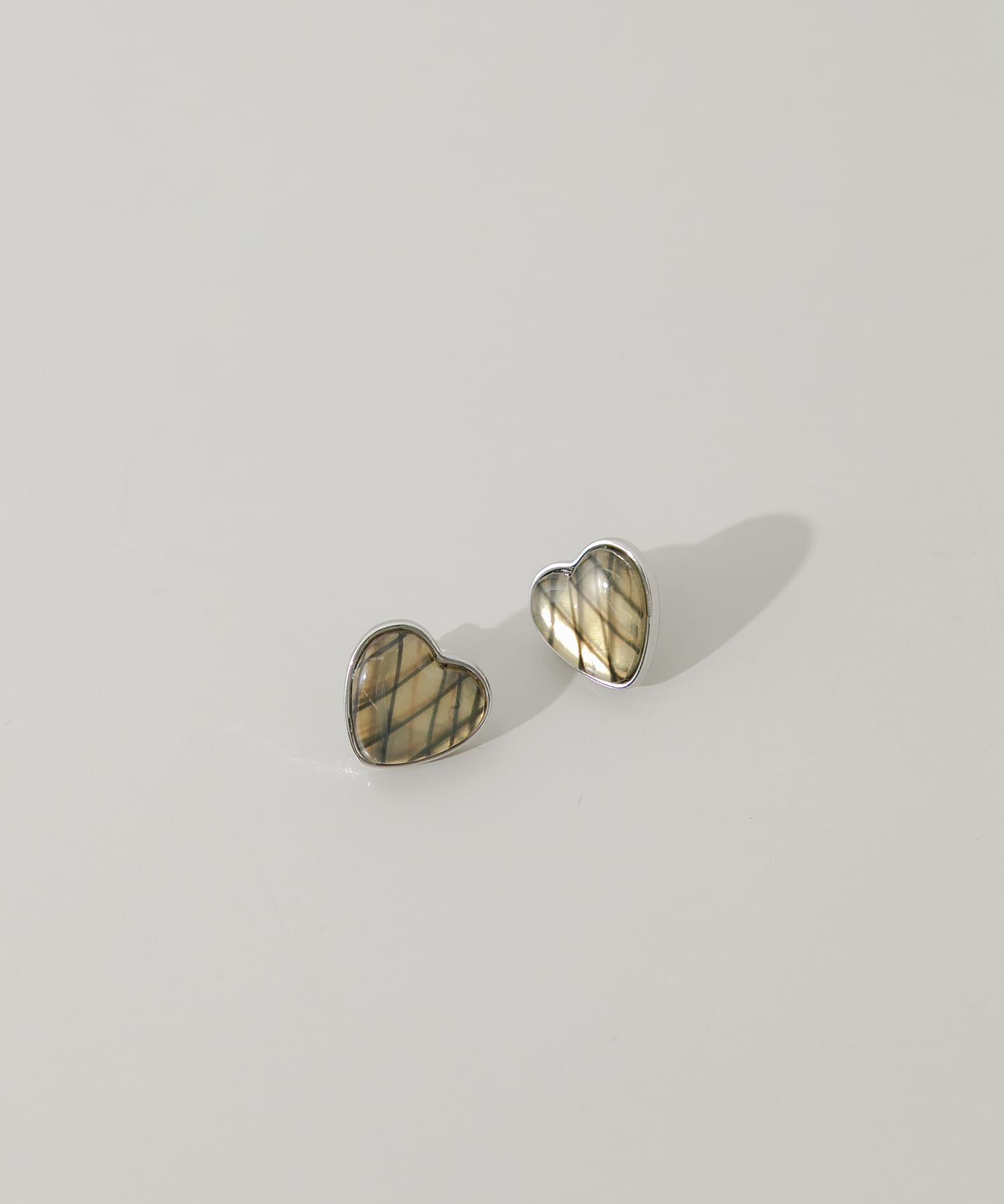 SMELLY「ジュシメタルハートピアス」|ピアス|