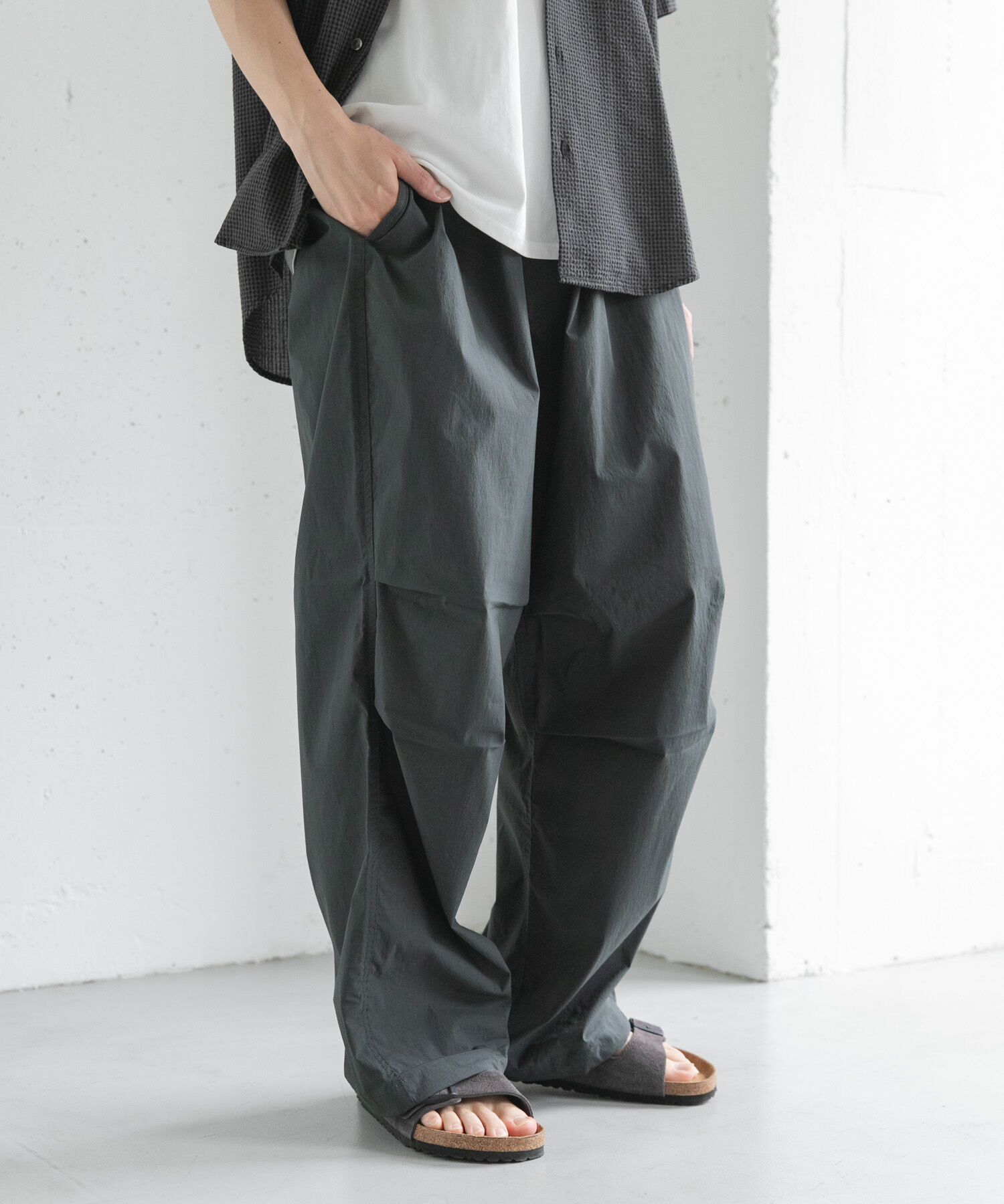 URBAN RESEARCH DOORS「FORK&SPOON　撥水オーバーパンツ」|その他|グリーン系その他