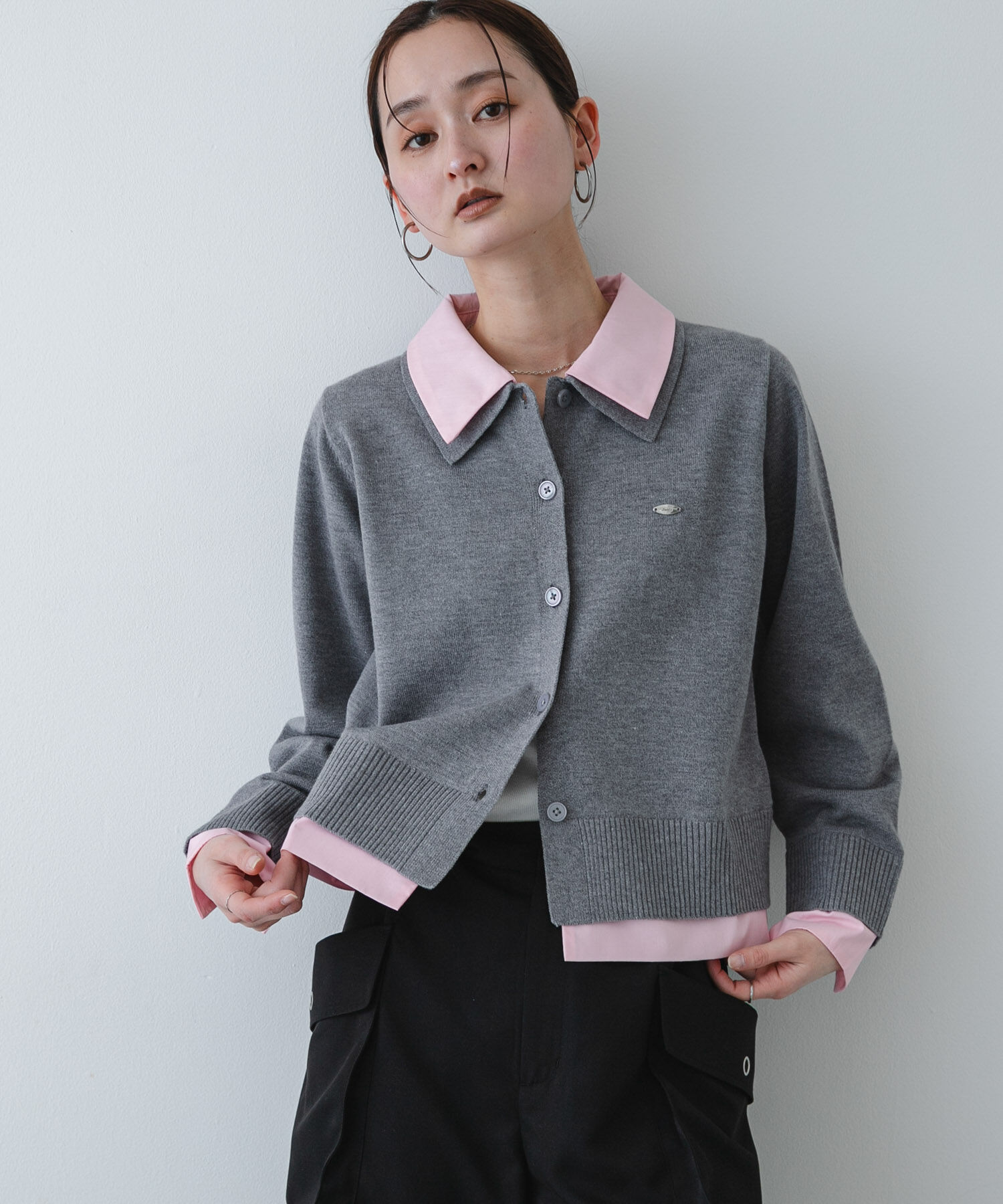 SENSE OF PLACE by URBAN RESEARCH「『洗濯可』プレートツキシャツドッキングニットカーディガン」|ニット・セーター|グレー