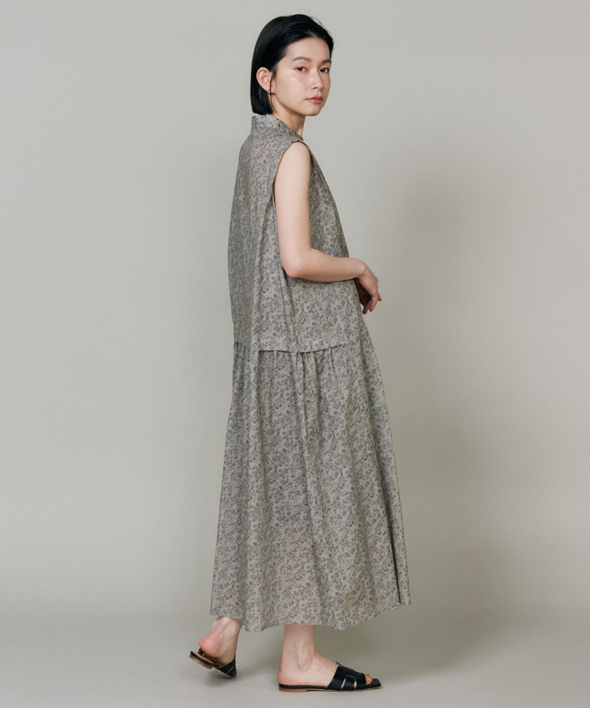 DAY by DAY it&rsquo;s international「ビンテージ風フラワープリントワンピース　」|ワンピース|