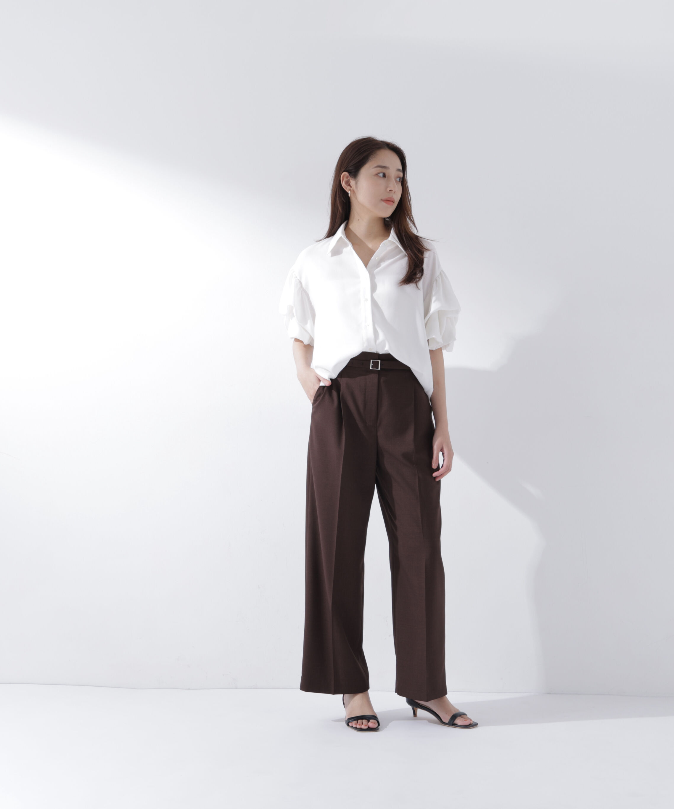  「ベルテッドタックワイドパンツ」|その他|