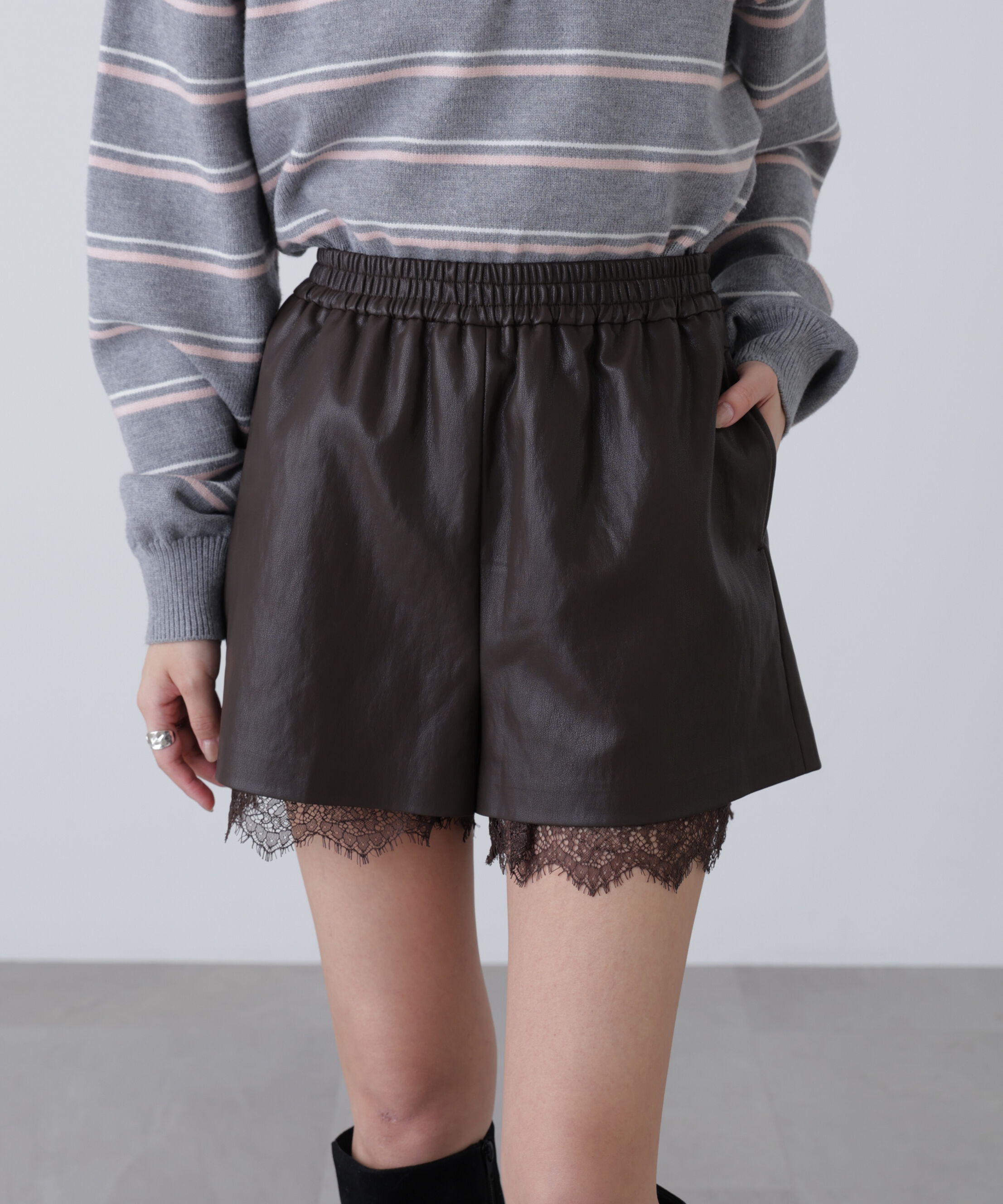  「レースレイヤードエコレザーショートパンツ」|その他|