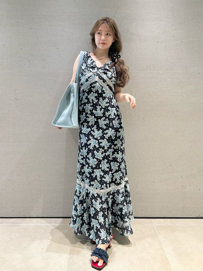 LILY BROWN「【LILY BROWN&times;ANNA SUI】フラワープリントワンピース」|ワンピース|