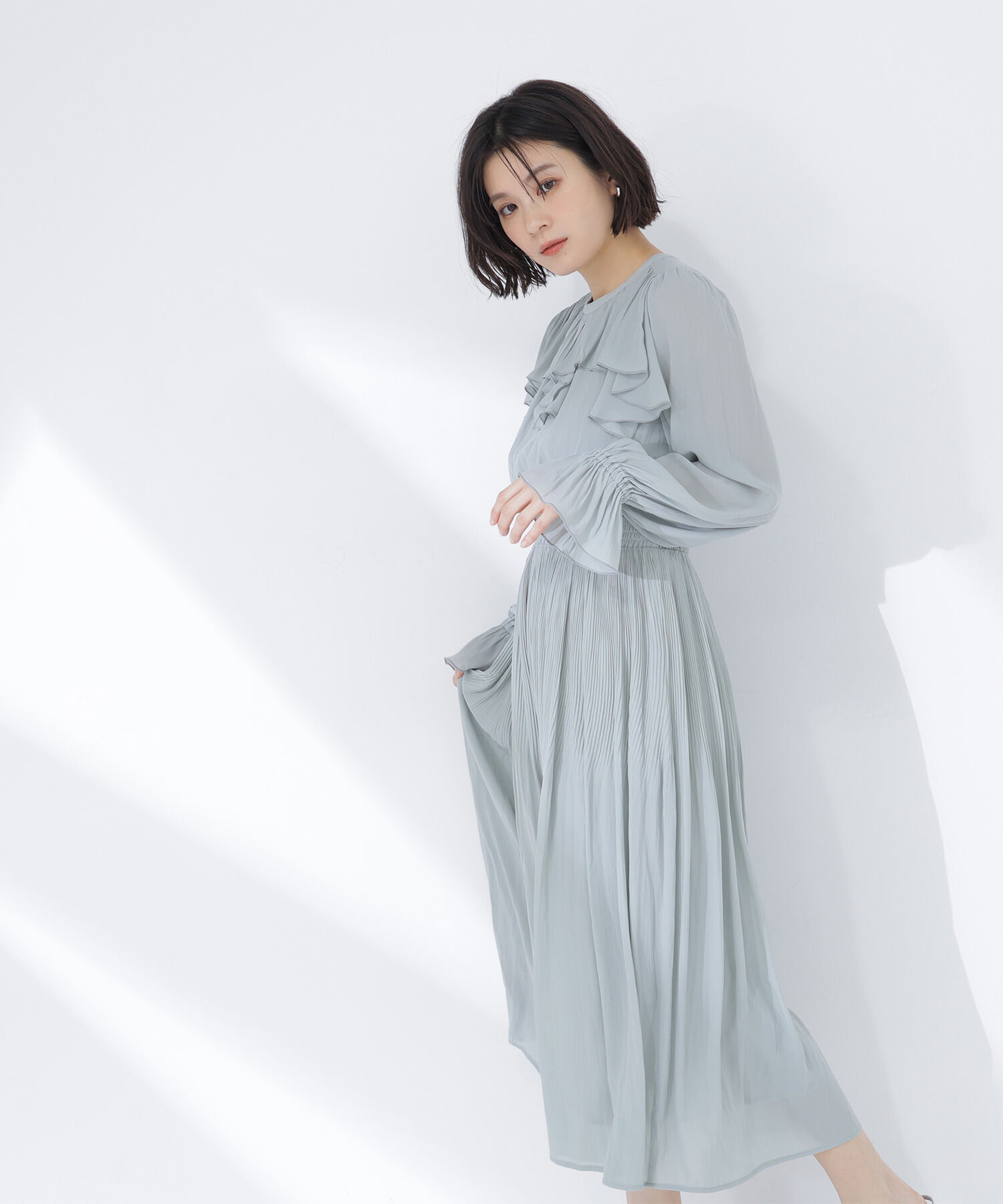  「ラッフルデザインワンピース」|ワンピース|